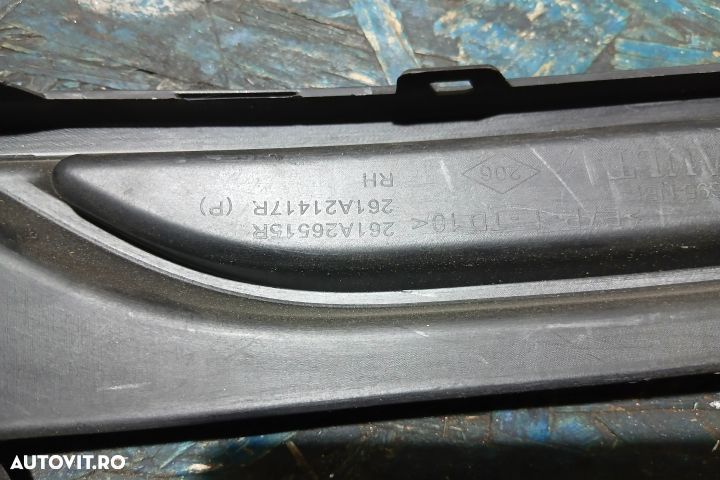 Grila proiector dreapta 261A26515R 261A21417R 253A62486R 253A66060R 2 - 5