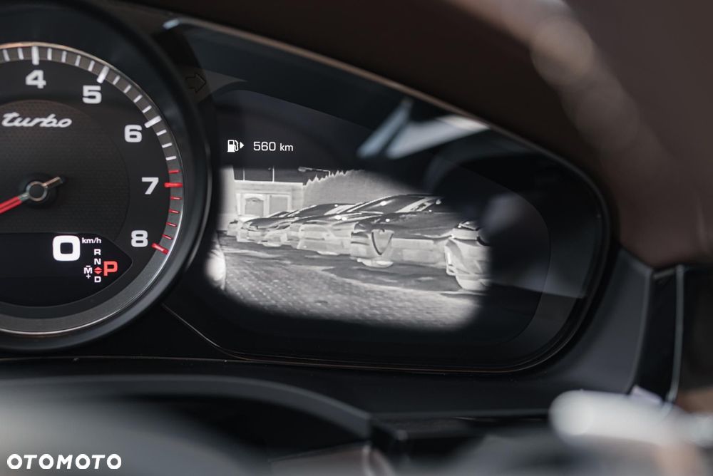 Porsche Cayenne Turbo - 36