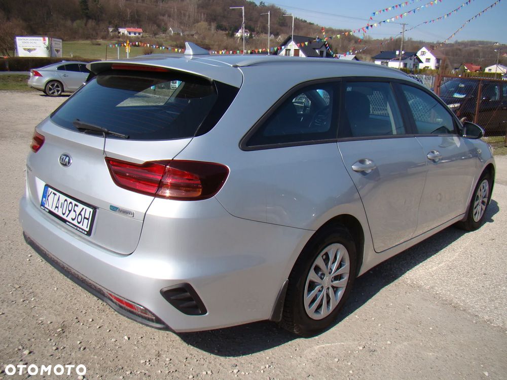 Kia Ceed 1.6 CRDi SCR M - 4