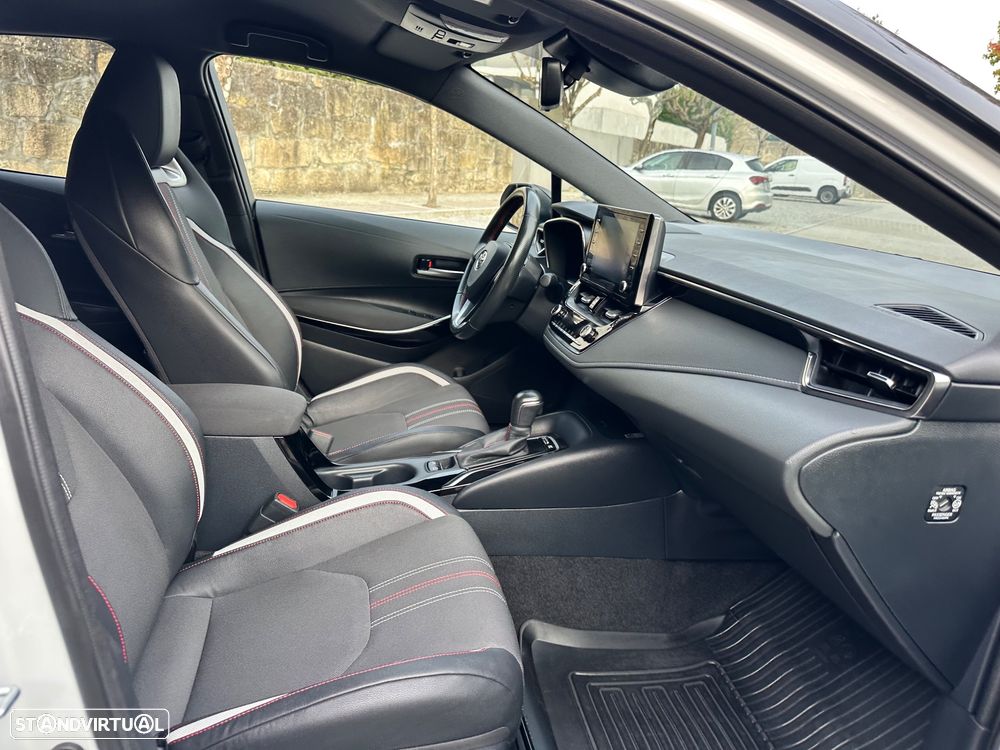 Toyota Corolla 1.8 Hybrid GR-Sport - 52