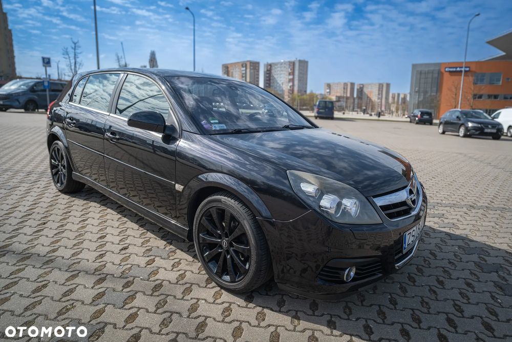 Opel Signum 1.9 CDTI Automatik Cosmo - 1