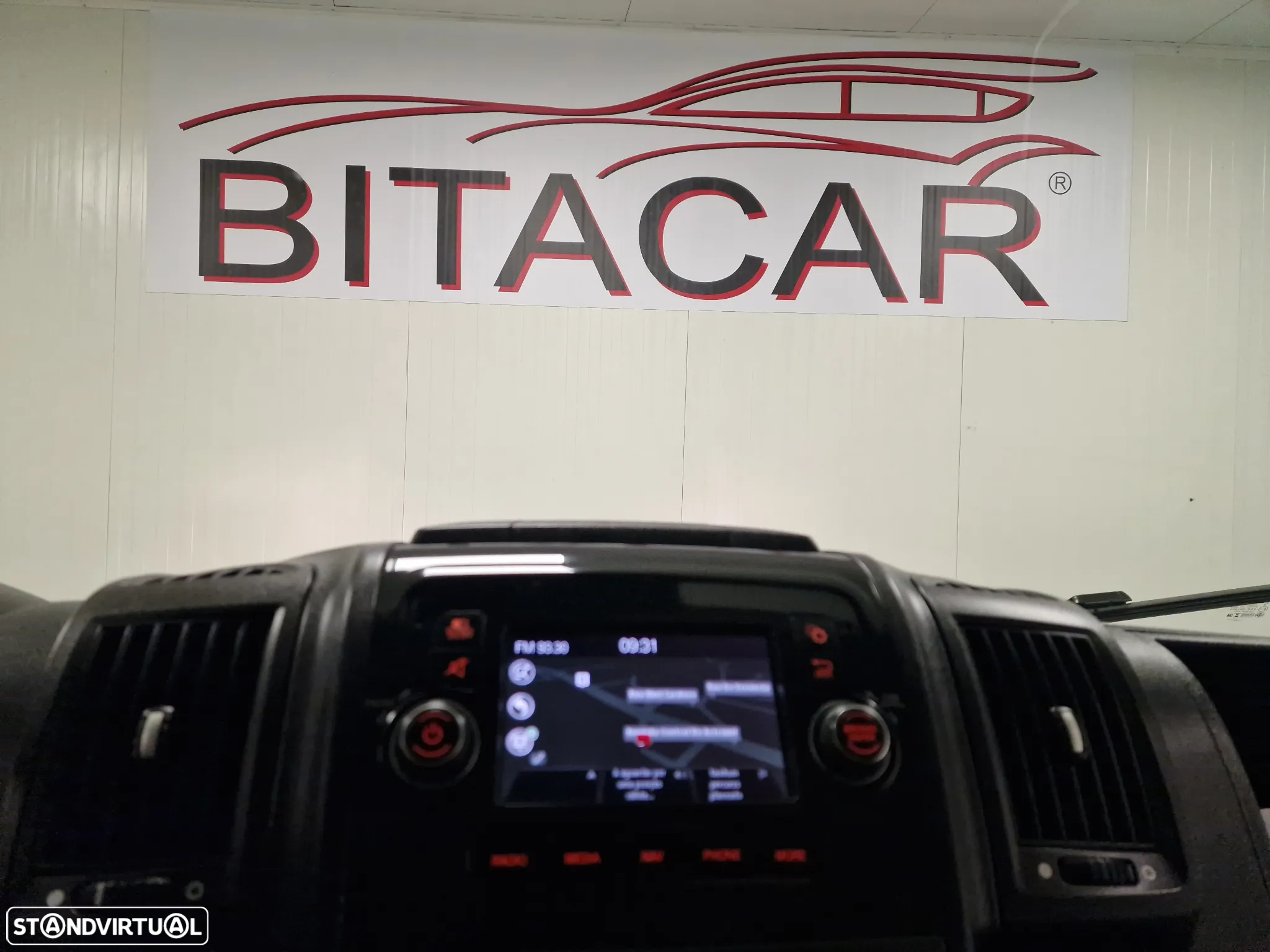 Peugeot BOXER 2.2 BLUEHDi 335 L2H2 Pro GPS CAM. TRASEIRA IVA DEDUTIVEL - 51