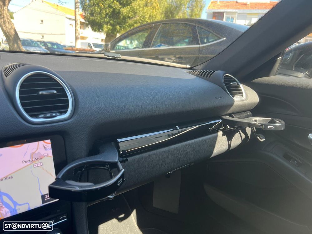 Porsche 718 Cayman - 16