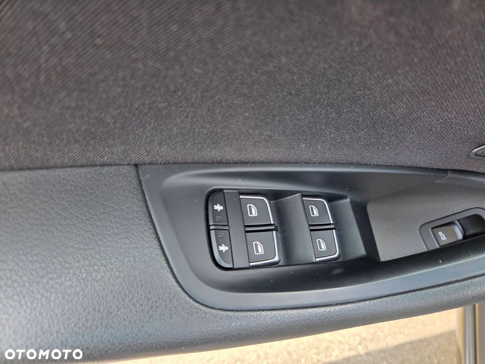 Audi A6 Avant 2.0 TDI Multitronic - 19