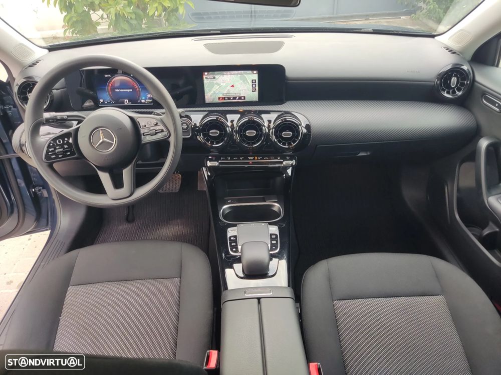 Mercedes-Benz A 250 - 22