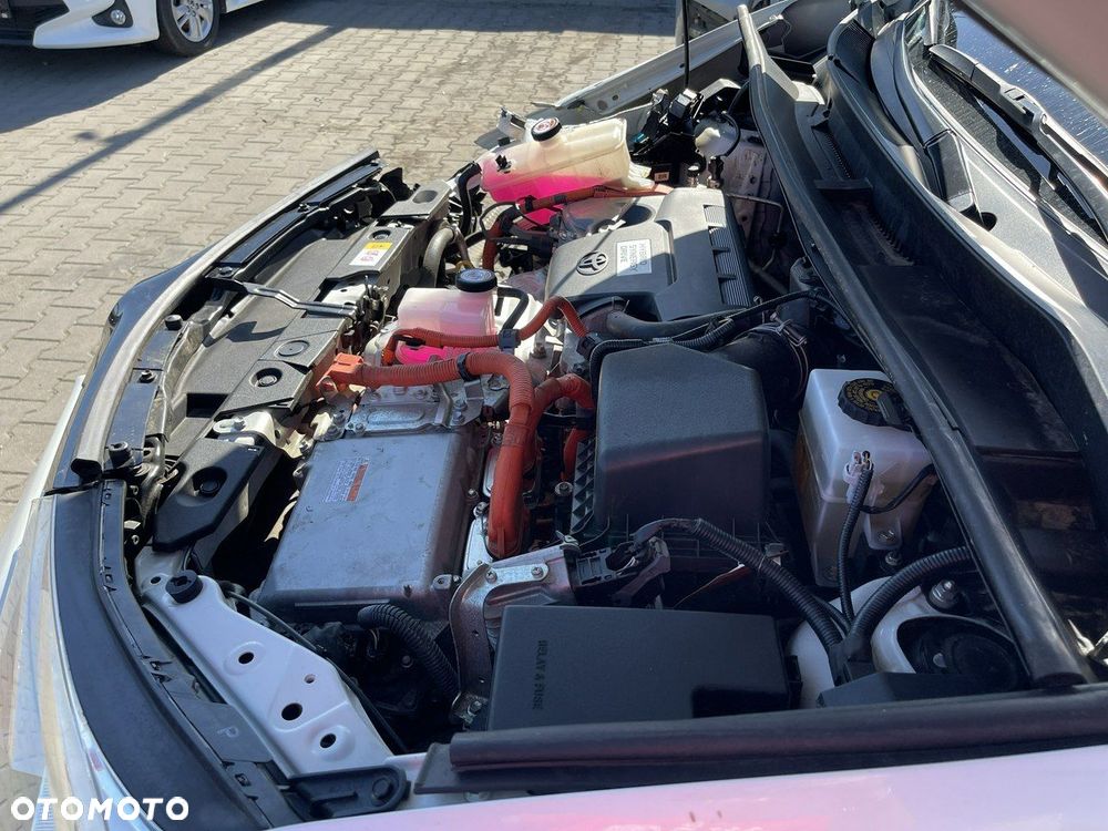 Toyota RAV4 Hybrid Style 4x2 - 17