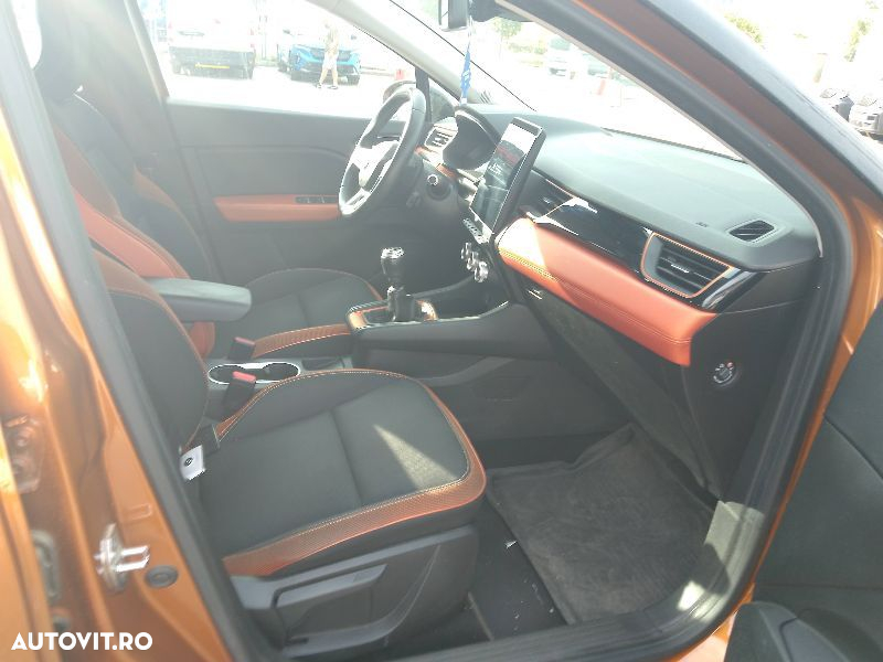 Renault Captur - 24