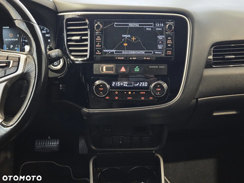 Mitsubishi Outlander Instyle NAVI - 20