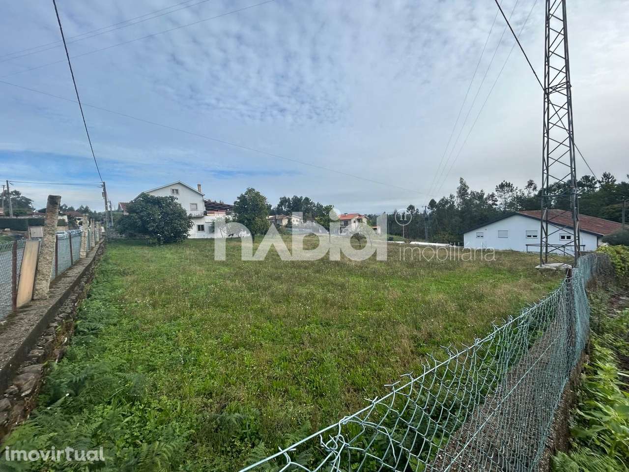 Terreno de construção para 4 Moradias - Grande imagem: 3/3