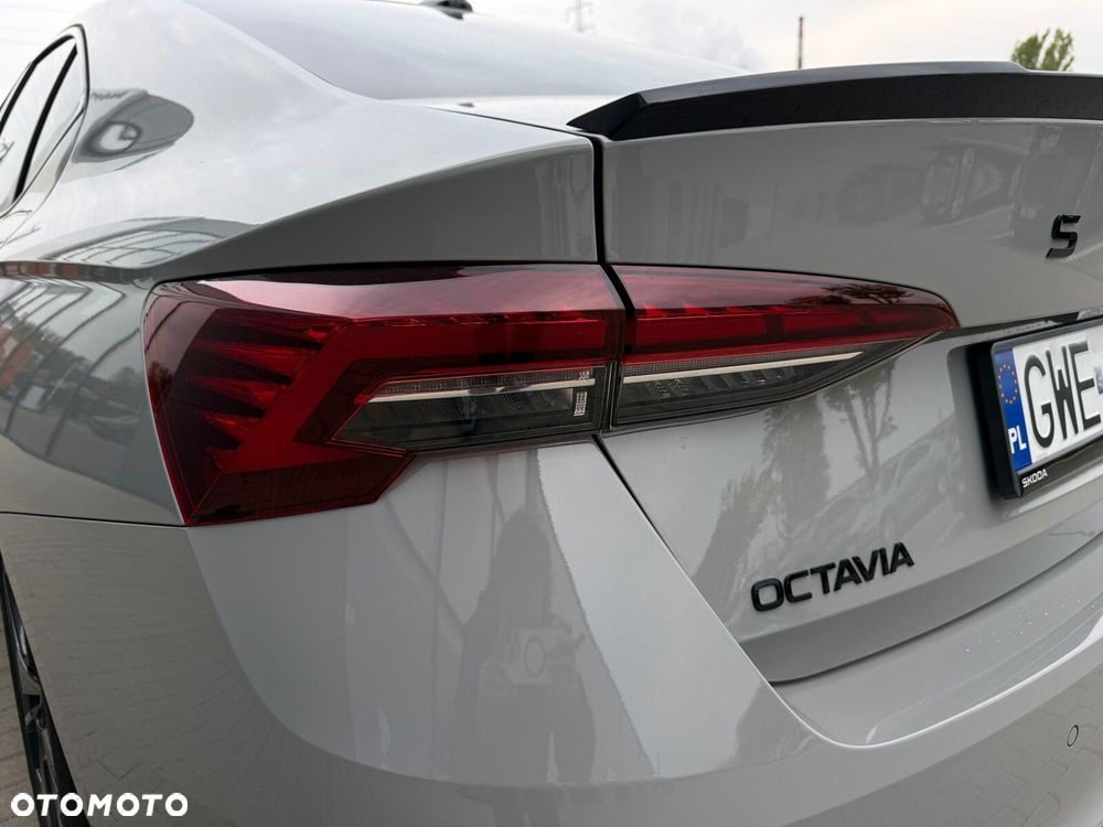 Skoda Octavia 2.0 TSI RS DSG - 29