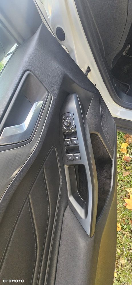 Ford Focus 1.5 EcoBlue Titanium X - 19