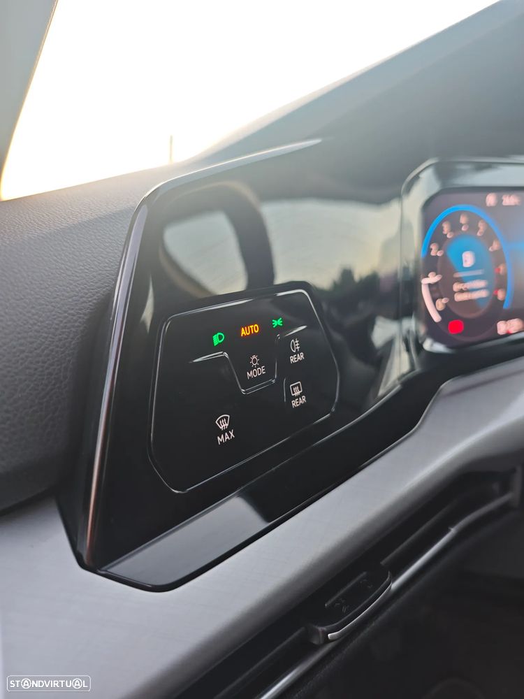 VW Golf - 12