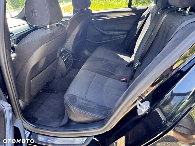 BMW Seria 5 530i GPF xDrive M Sport sport - 7