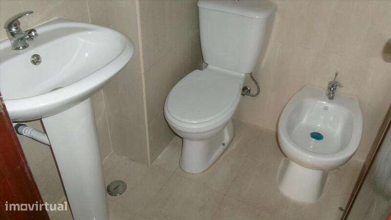 Apartamento T3 - imóvel OCUPADO não disponível para visitas - Grande imagem: 5/8