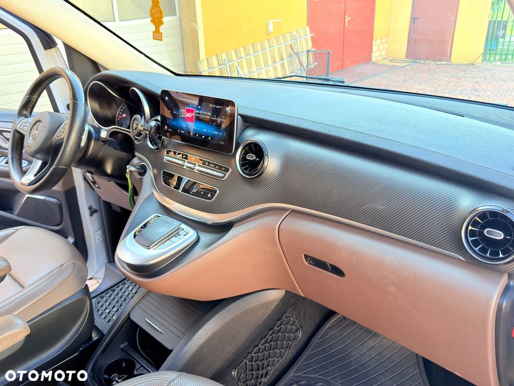 Mercedes-Benz Klasa V 300 d 4-Matic Avantgarde 9G-Tronic (ekstra d³) - 6