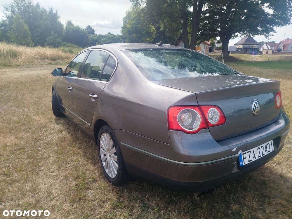 Volkswagen Passat 3.6 V6 4Motion DSG Exclusive - 11