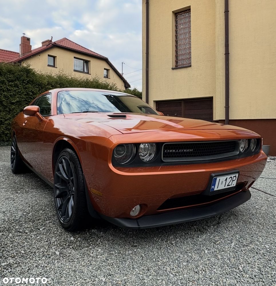 Dodge Challenger 3.5 SE - 1