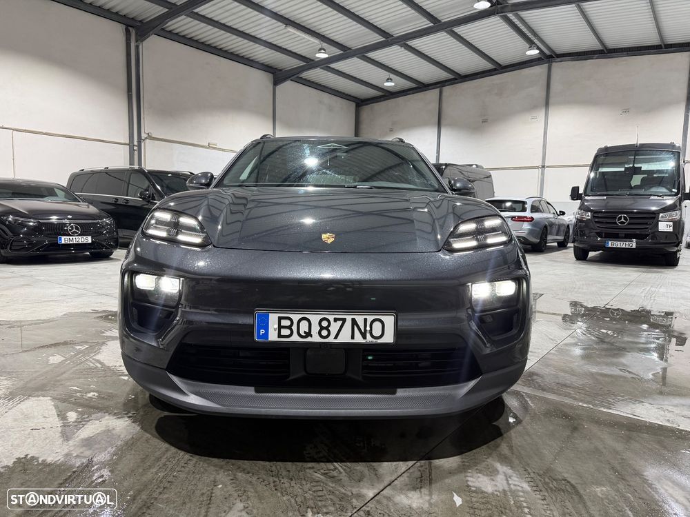 Porsche Macan Electric 4S - 2