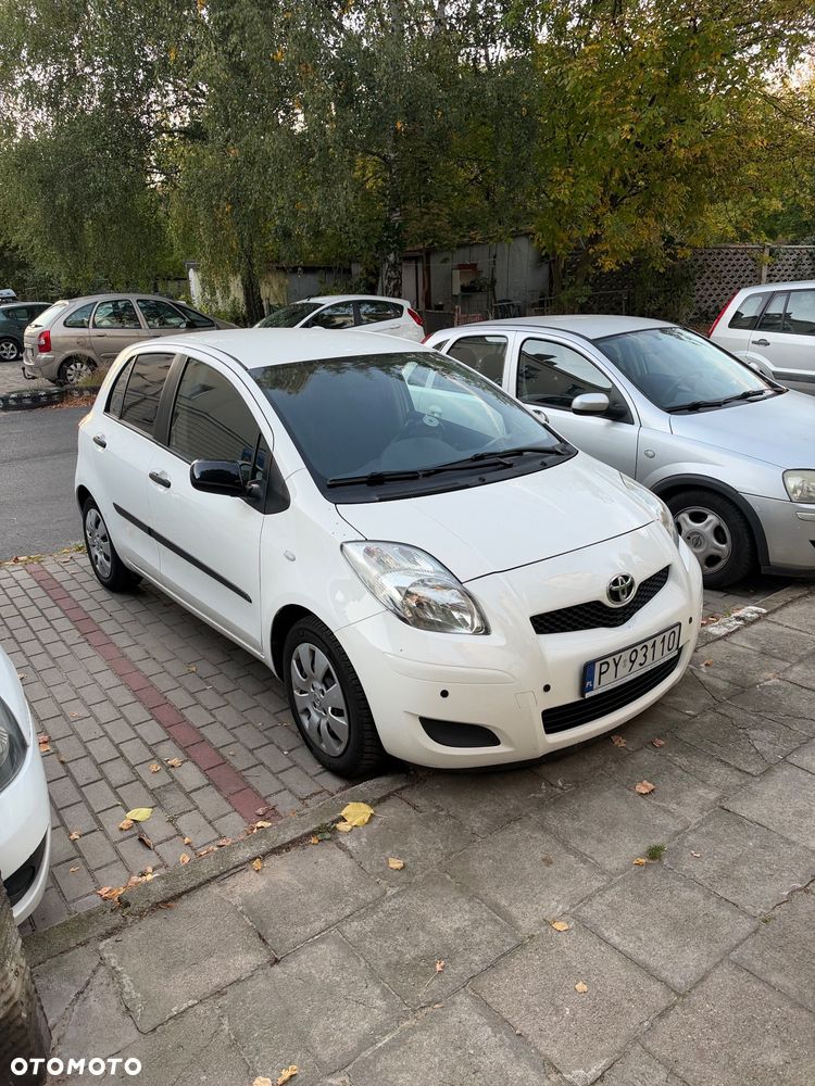Toyota Yaris - 1