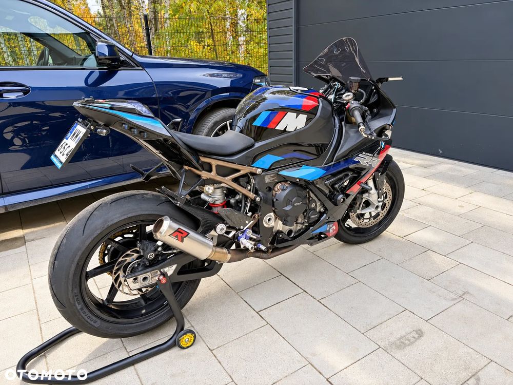 BMW S - 18