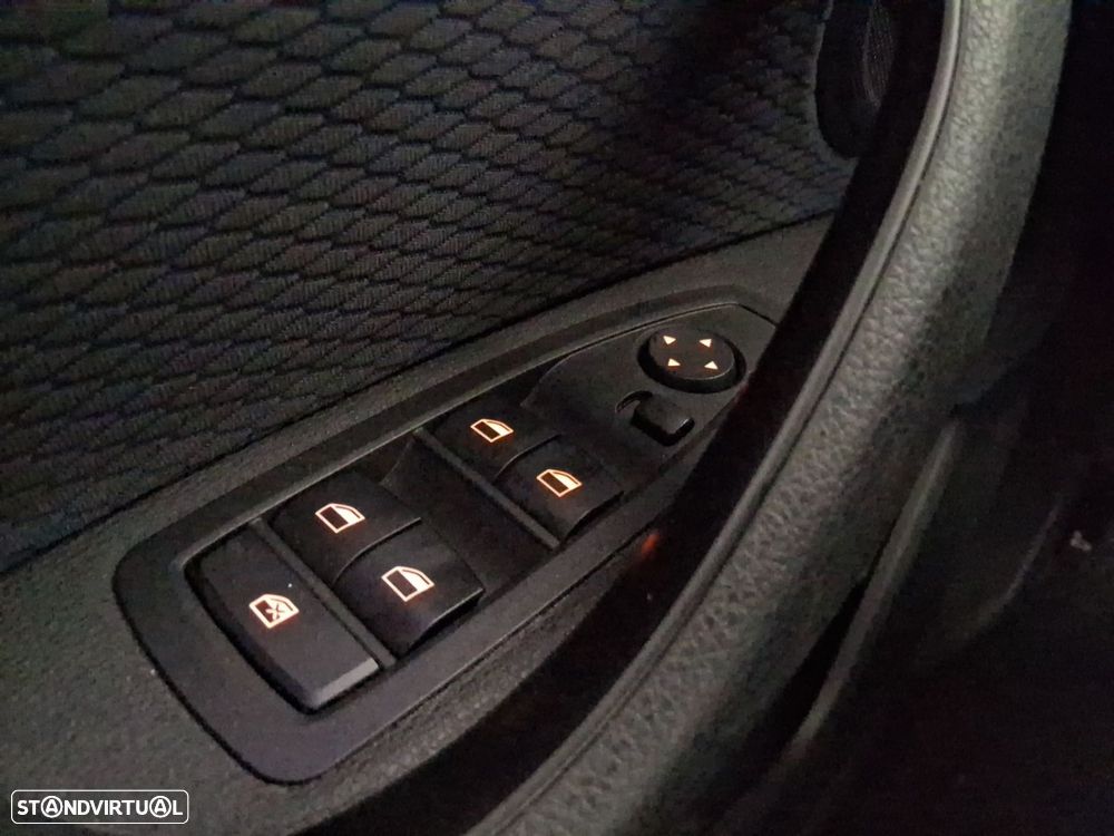 BMW X2 16 d sDrive Auto Pack M - 17