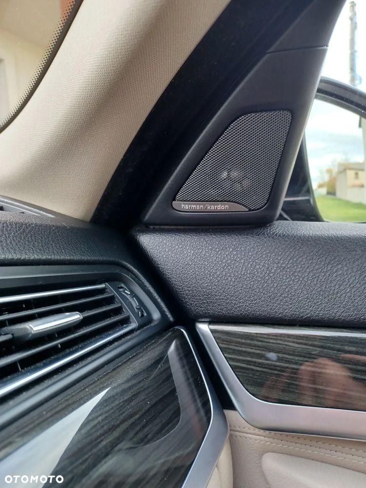 BMW Seria 5 535d Touring - 24