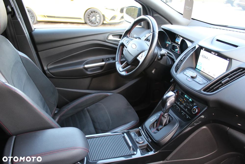 Ford Kuga 1.5 TDCi 2x4 ST-Line - 22