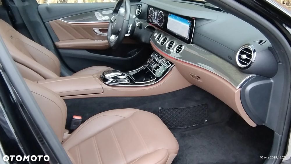 Mercedes-Benz Klasa E 43 AMG 4-Matic - 14