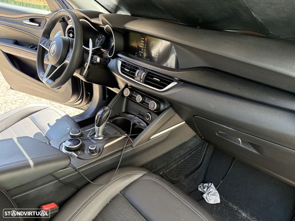 Alfa Romeo Stelvio 2.2 D Super AT8 - 8