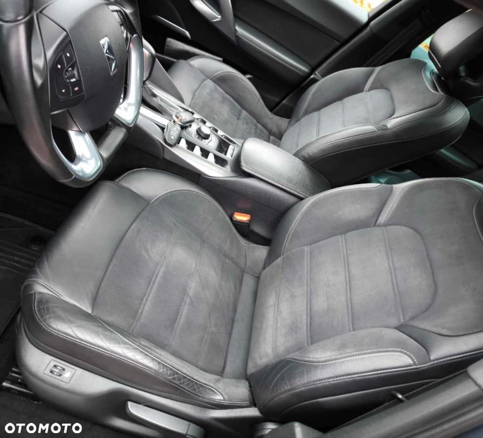 Citroën DS5 2.0 HDi SoChic - 11