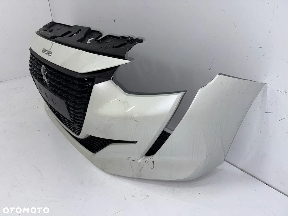 ZDERZAK PRZEDNI PEUGEOT 208 II - 3