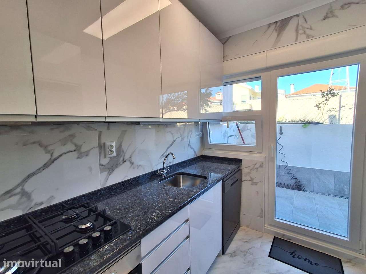 Apartamento T2 totalmente renovado em Linda-a-Velha - Grande imagem: 4/16