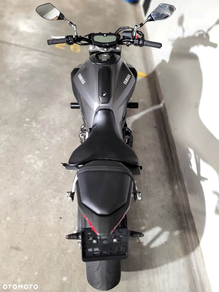 Yamaha MT - 6