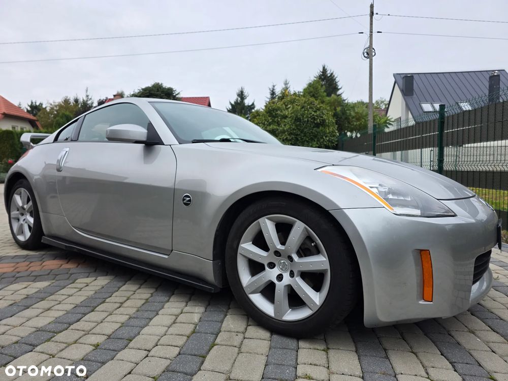 Nissan 350 Z - 2