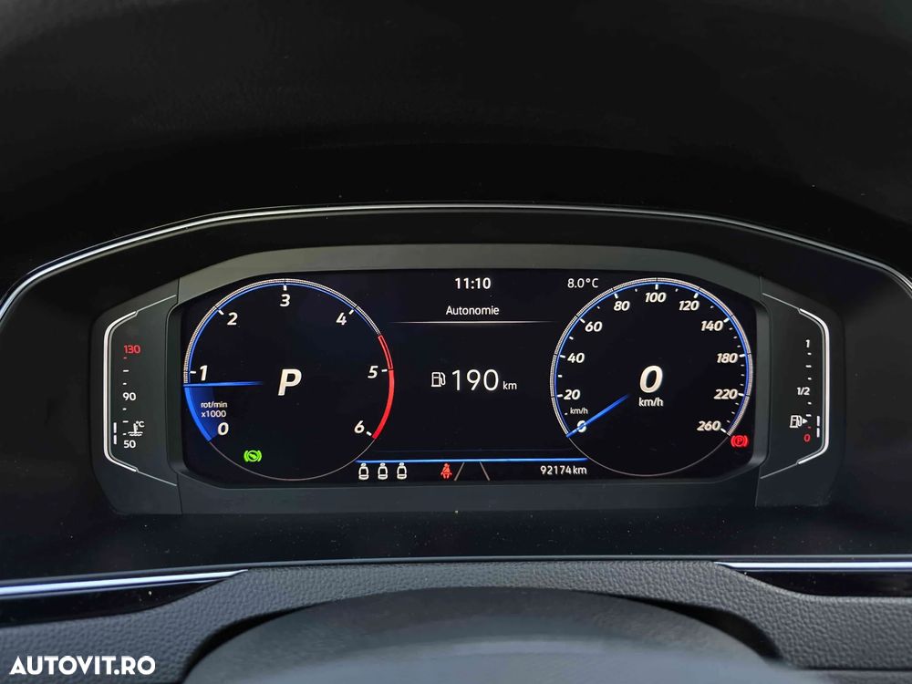 Volkswagen Passat - 8