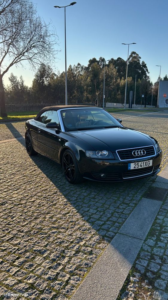 Audi A4 Cabrio 2.5 TDI Multit. S-line - 2