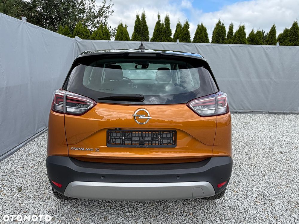 Opel Crossland X 1.2 T Design Line S&S - 11