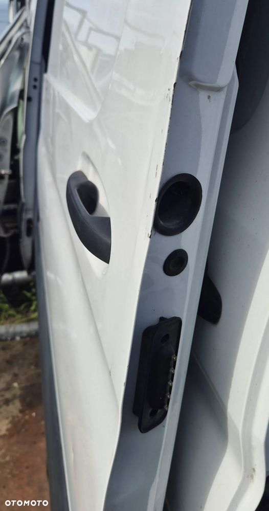 Drzwi Boczne Przesuwne Prawe Białe Wysokie Pełne Mercedes Sprinter 907 2018- - 9