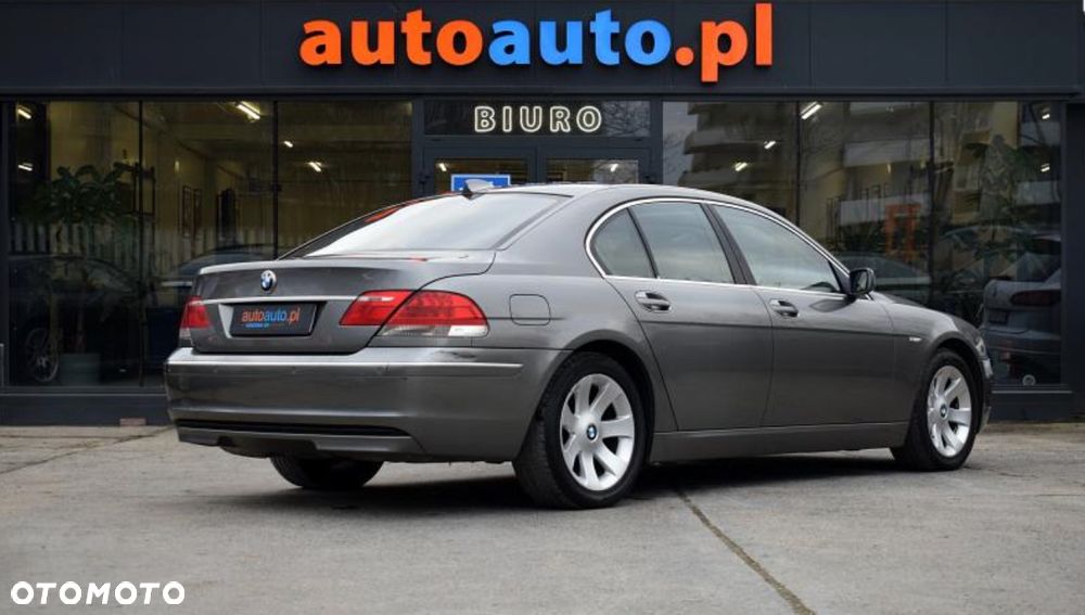 BMW Seria 7 - 18
