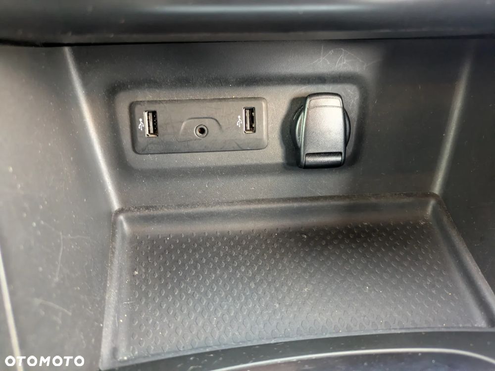 Renault Megane 1.3 TCe FAP Limited EDC - 14