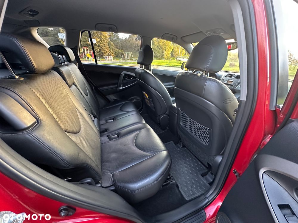 Toyota RAV4 2.0 VVT-i Sol - 9