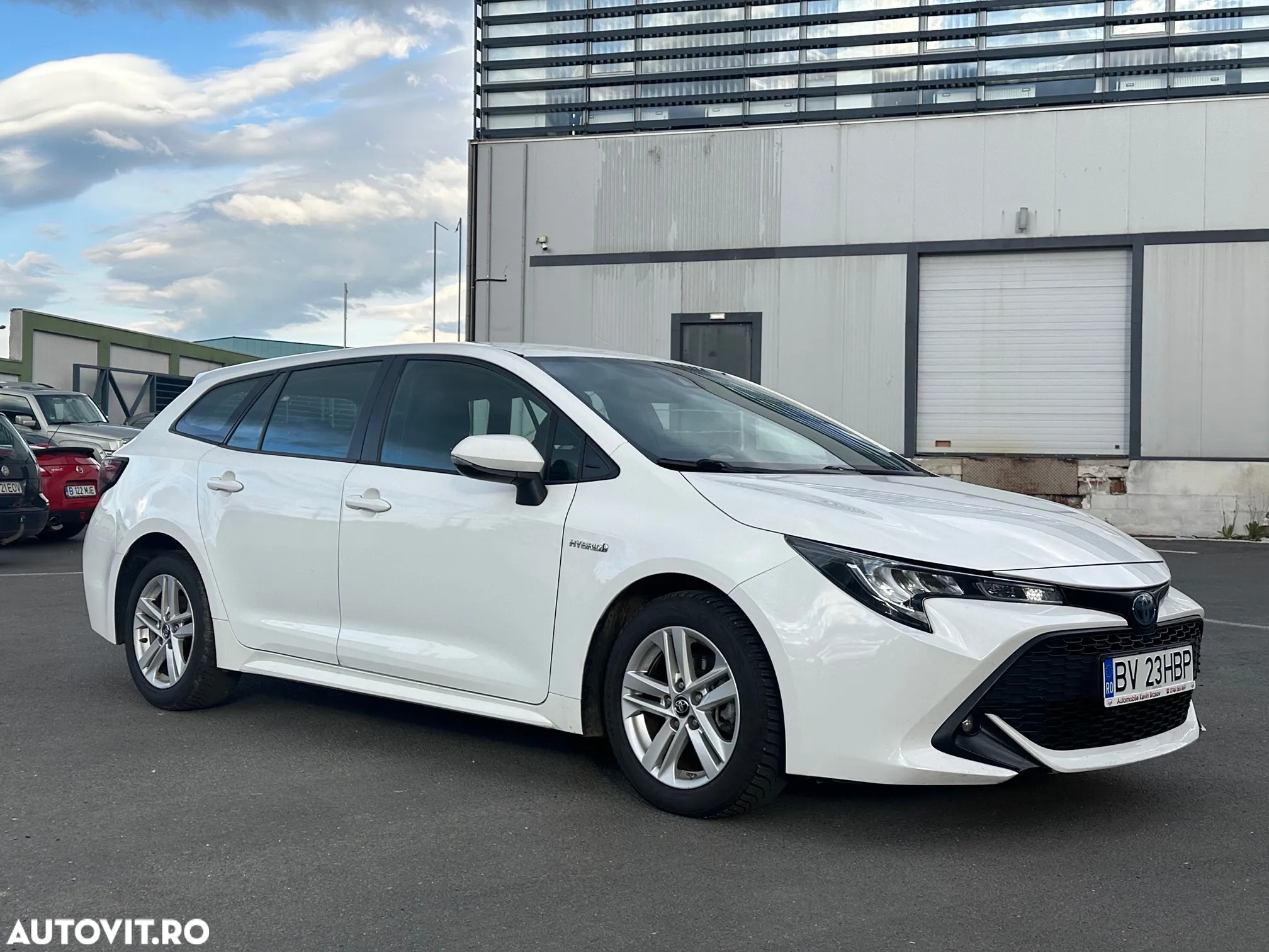 Toyota Corolla 1.8 Hybrid Business Edition - 13