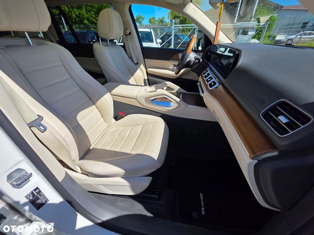 Mercedes-Benz GLS - 14
