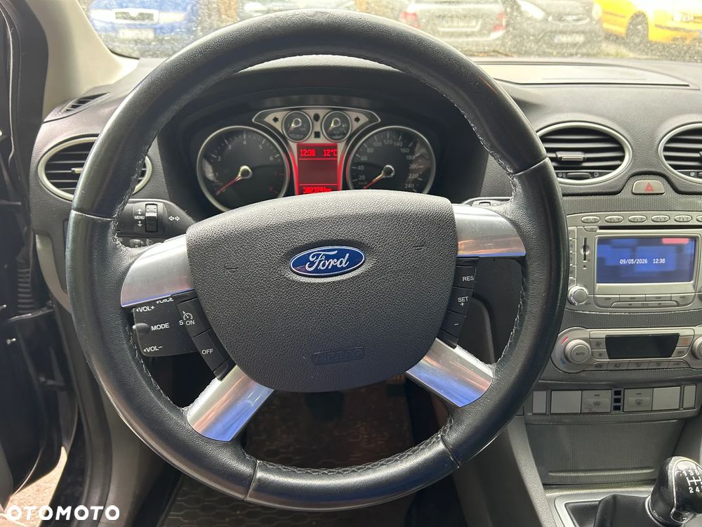 Ford Focus 1.8 FF Platinium X - 15
