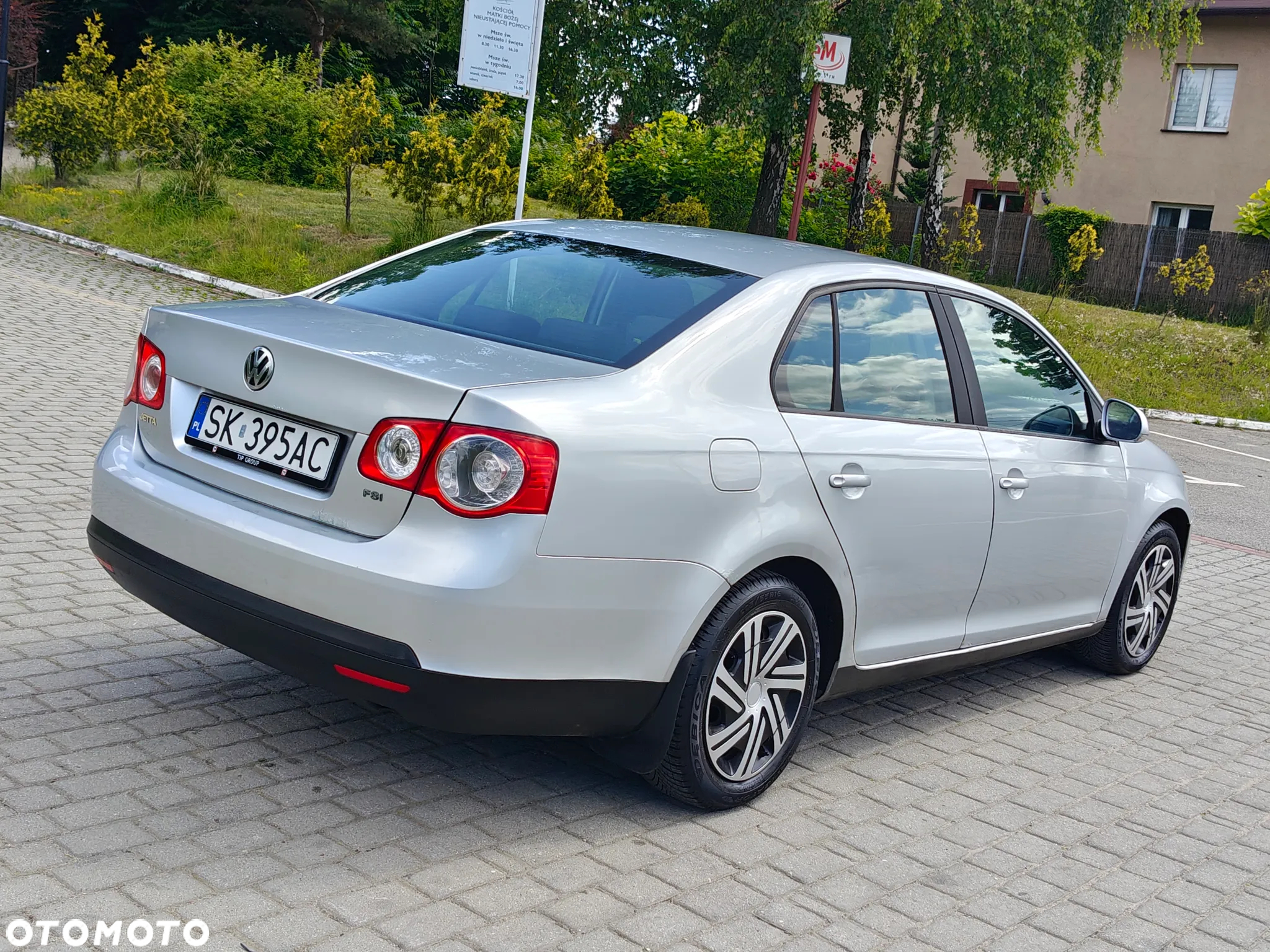 Volkswagen Jetta 1.6 FSI Comfortline - 12