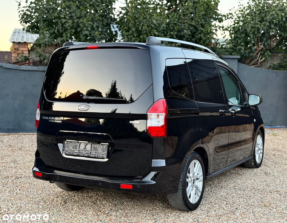 Ford Courier - 8