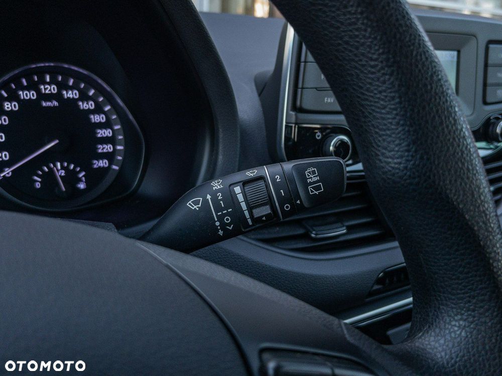 Hyundai i30 1.5 DPI Classic + - 20