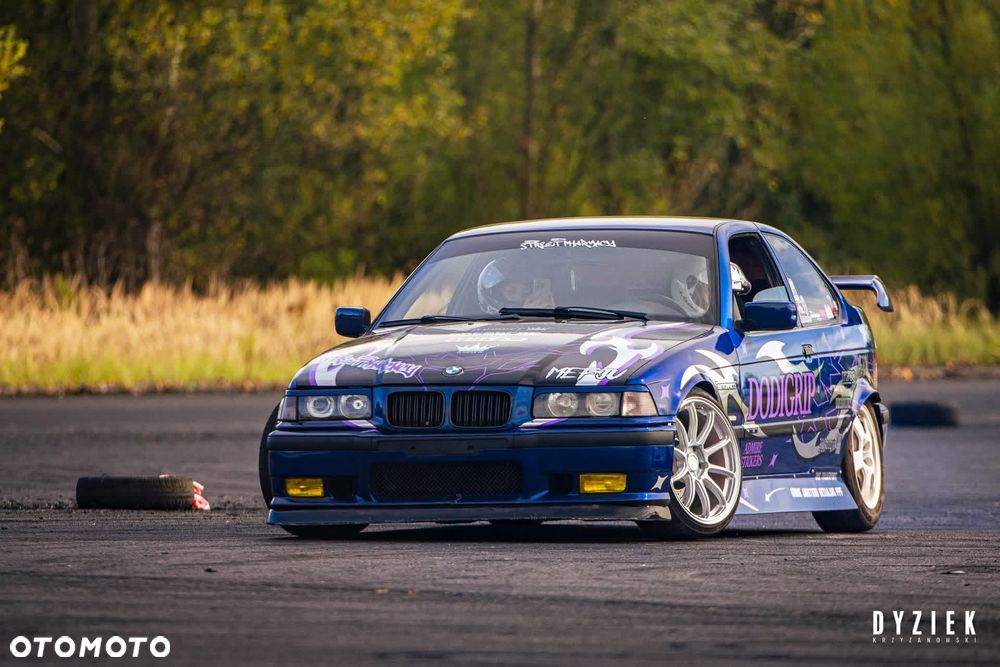 BMW Seria 3 328i - 8