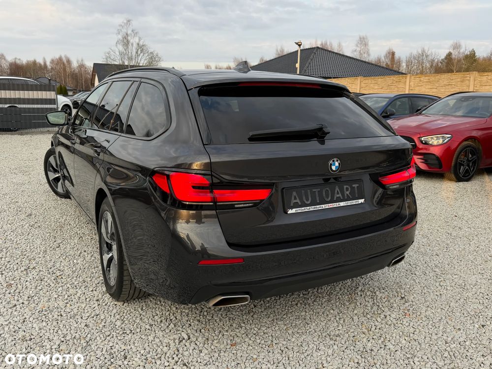 BMW Seria 5 520d Luxury Line - 13