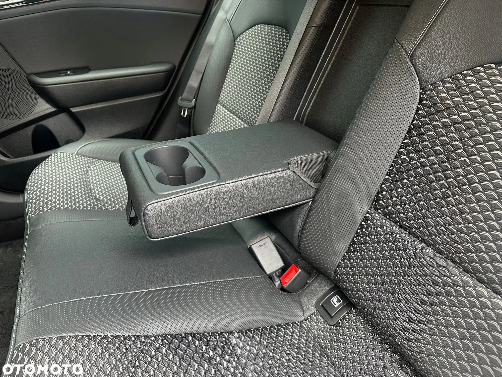 Kia Ceed 1.5 T-GDI Tribute DCT - 16